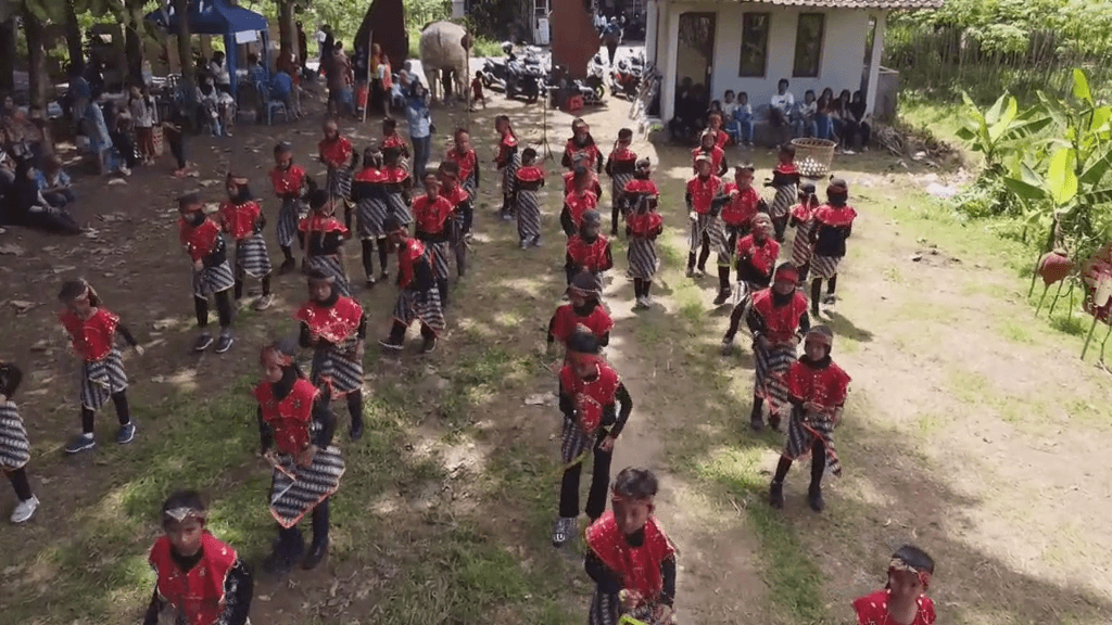 Pasar Ngaleh Desa Bumiharjo
